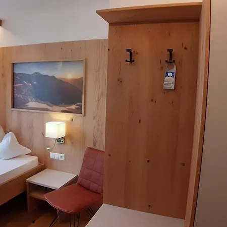 Panorama Hotel 3*